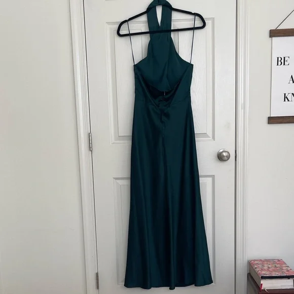 Astr Green Halter Midi Dress - Picture 4 of 7